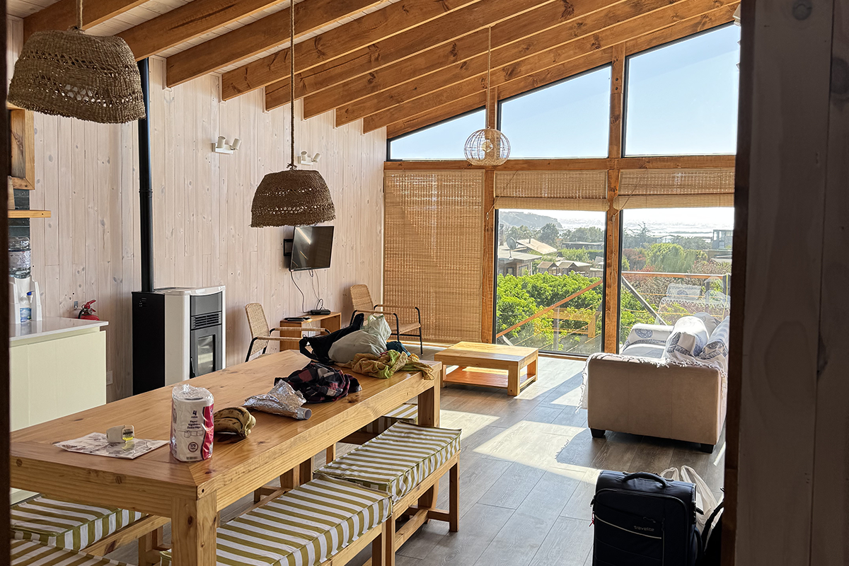 Our homebase in Chile Surftrip in Chile - Beautiful cabaña by the beach with ocean view, ideal for a 7-day surf holiday in Chile